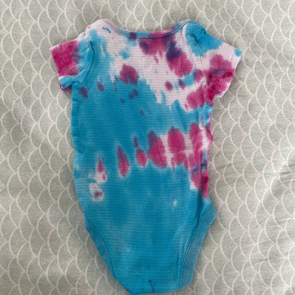 Upcycled tie dye onesie size 3-6 months - Picture 2 of 3